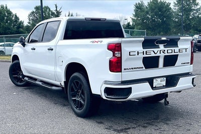 2022 Chevrolet Silverado 1500 Custom