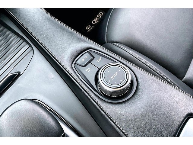 2021 INFINITI QX50 LUXE