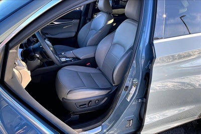 2023 INFINITI QX50 LUXE FWD