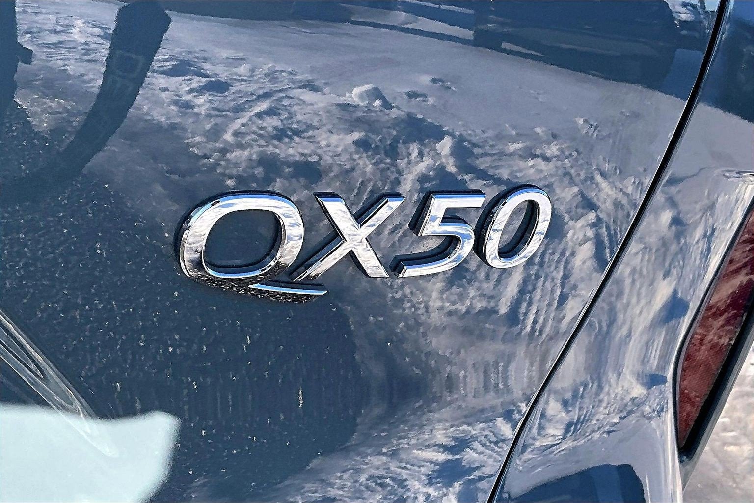 2023 INFINITI QX50 LUXE FWD