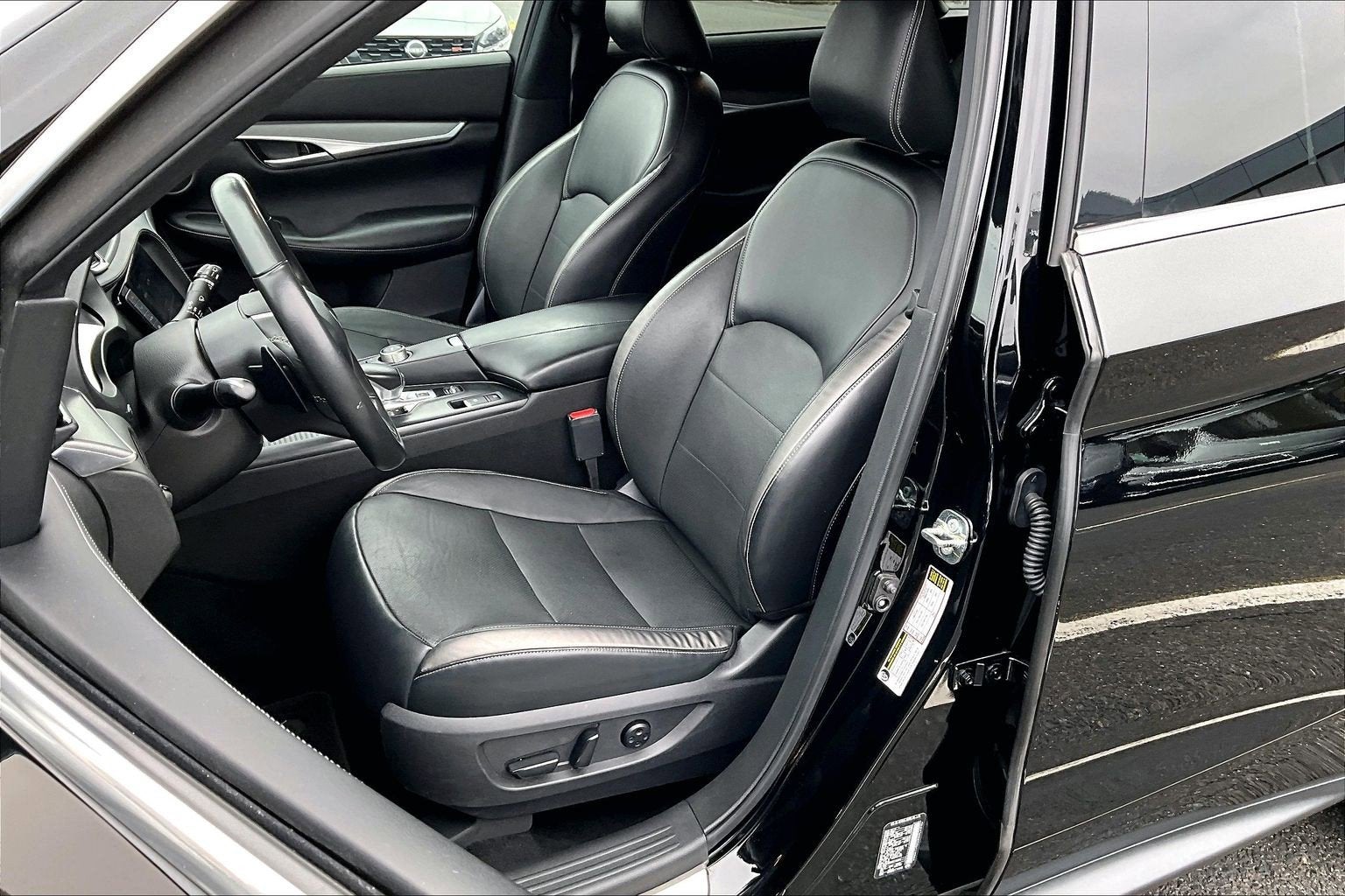 2022 INFINITI QX50 LUXE AWD