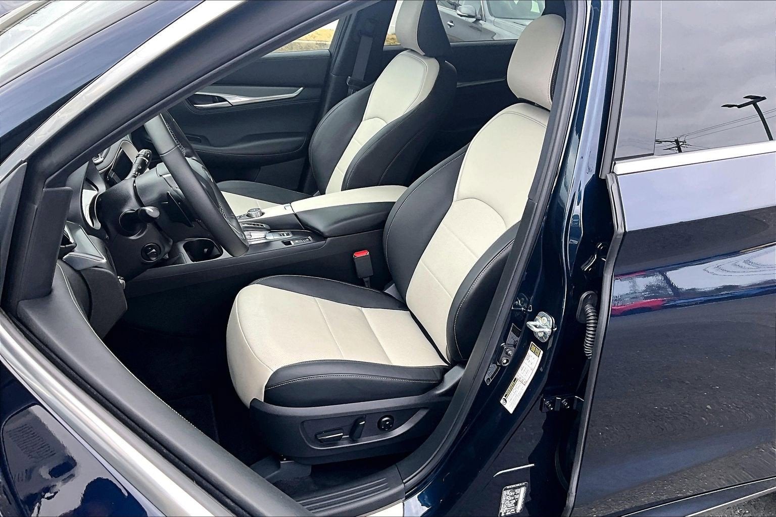 2025 INFINITI QX55 Essential AWD