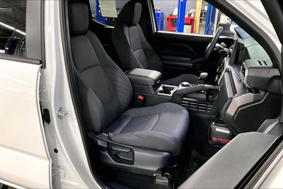 2024 Toyota Tacoma 4WD SR5