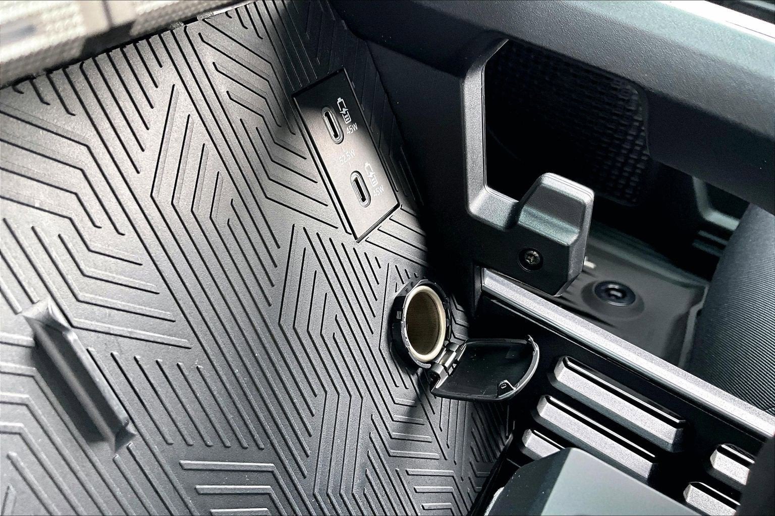 2025 Toyota Tacoma 4WD SR