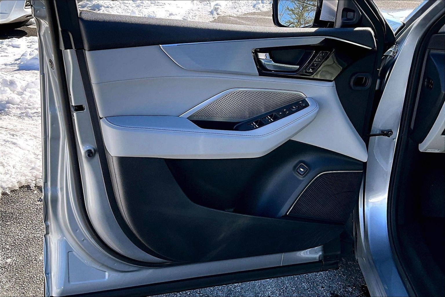 2023 Acura MDX w/Technology Package