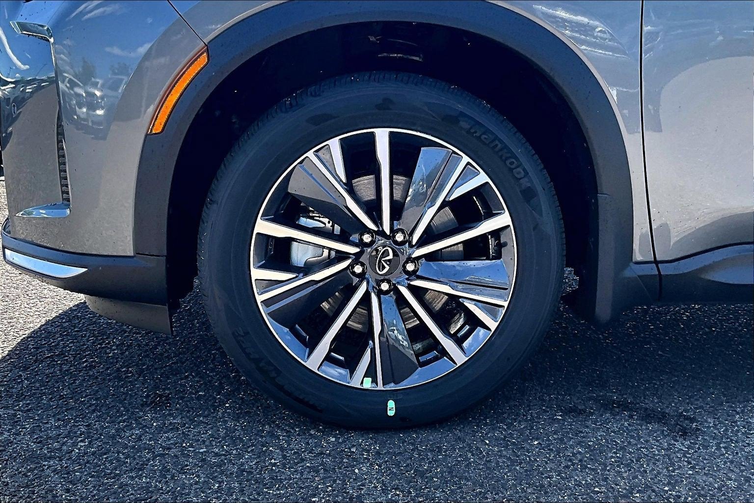 2027 INFINITI QX60 Luxe AWD