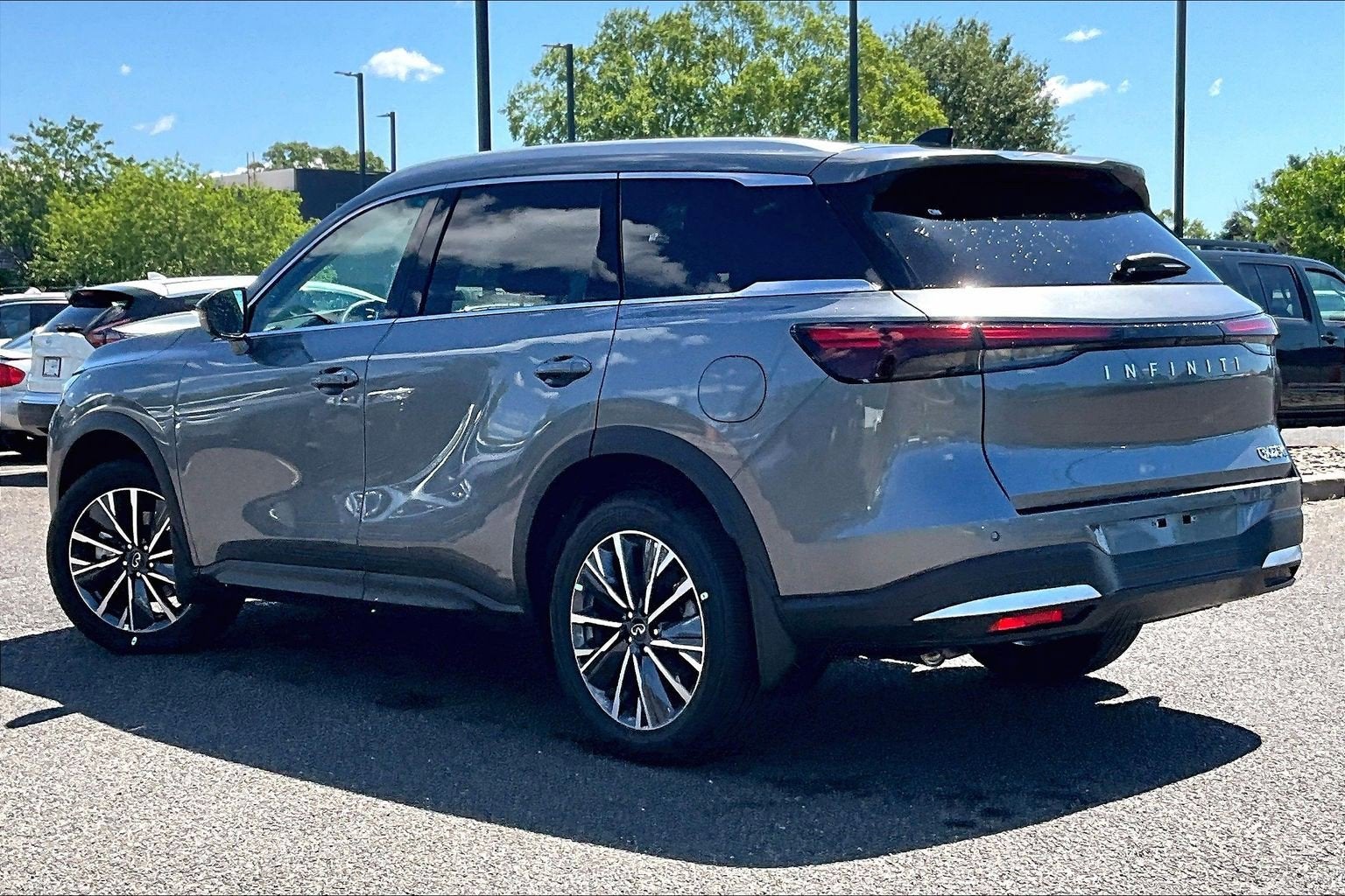 2027 INFINITI QX60 Luxe AWD