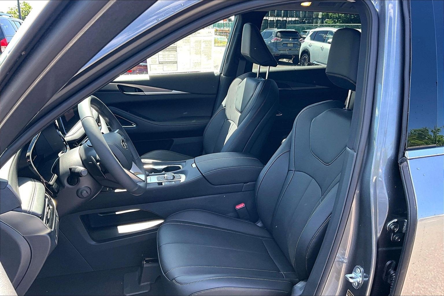 2027 INFINITI QX60 Luxe AWD