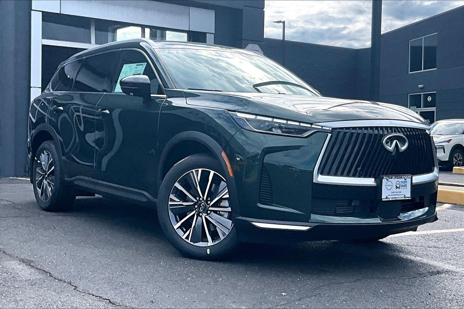 2027 INFINITI QX60 Luxe AWD