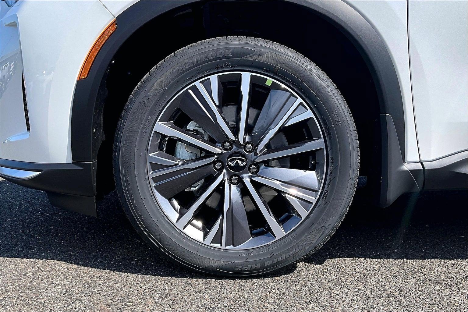 2027 INFINITI QX60 Luxe AWD