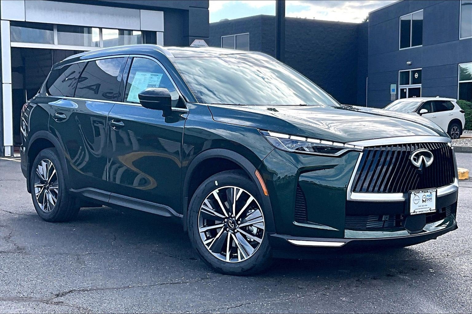 2027 INFINITI QX60 Luxe AWD