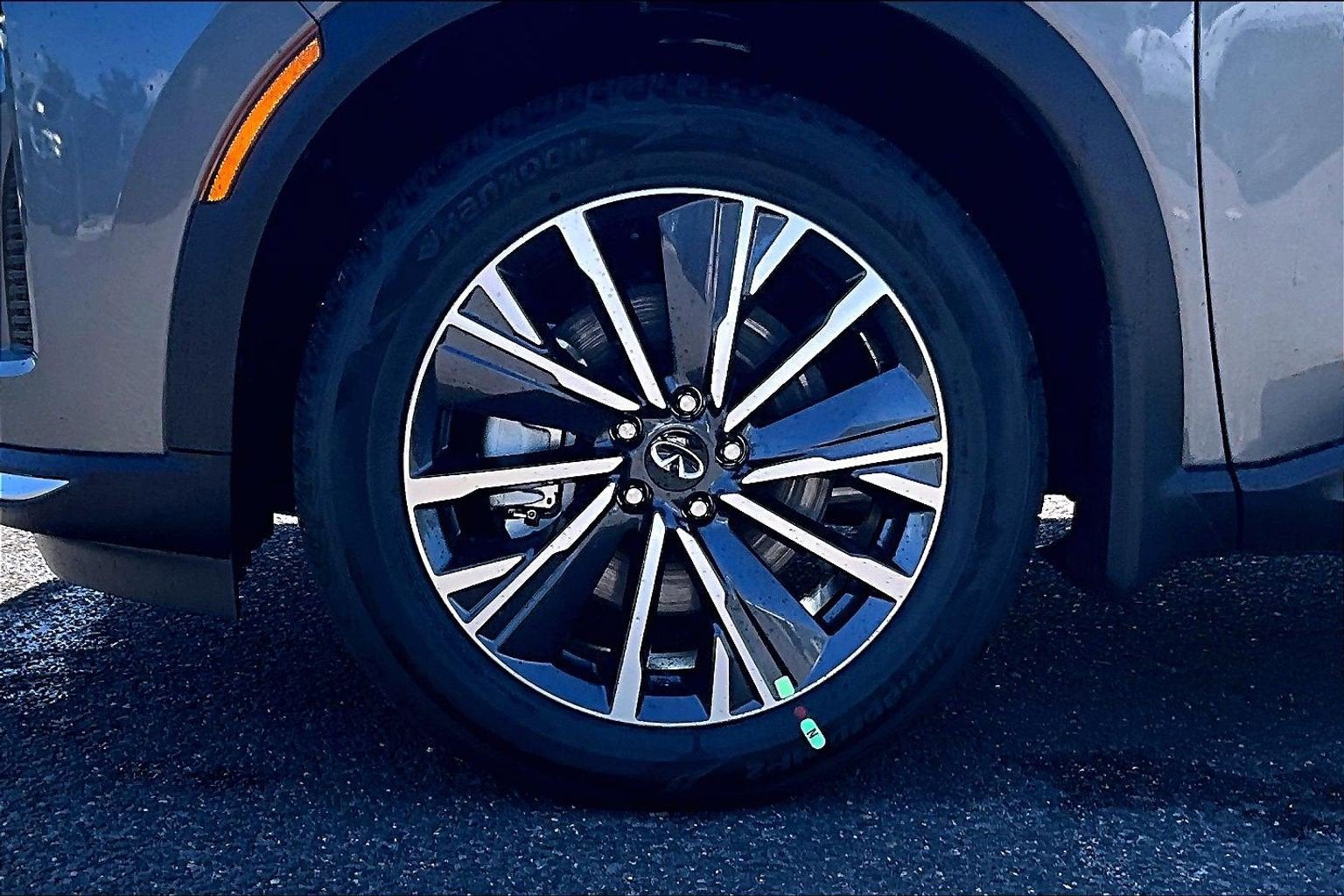 2027 INFINITI QX60 Luxe AWD