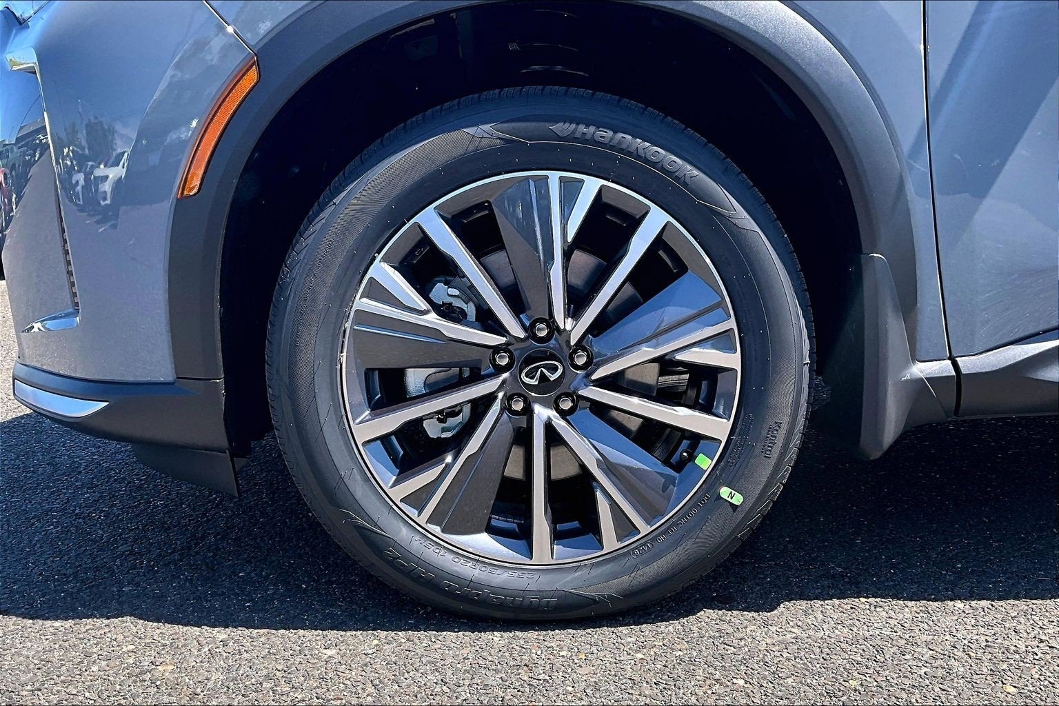 2027 INFINITI QX60 Luxe AWD