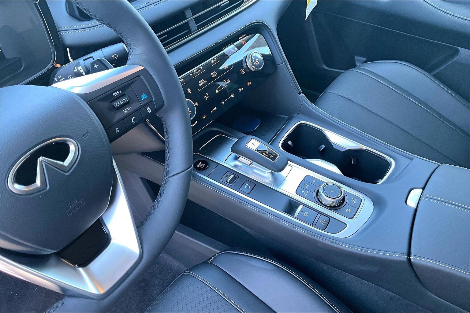 2027 INFINITI QX60 Luxe AWD