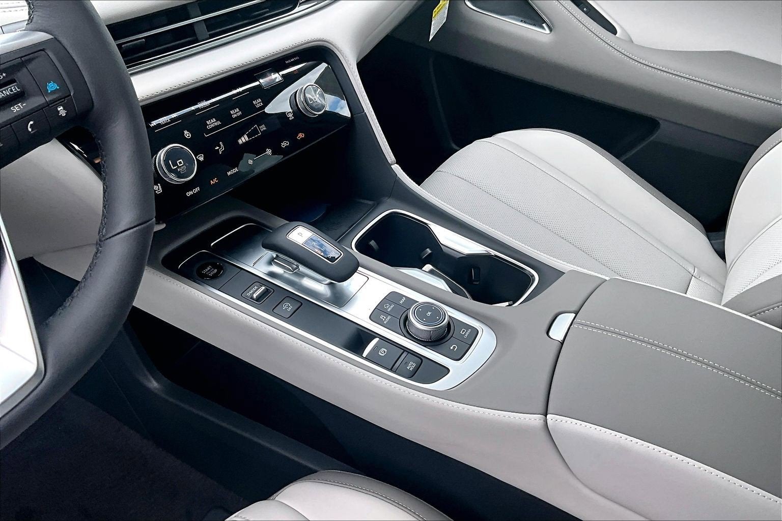 2027 INFINITI QX60 Luxe AWD