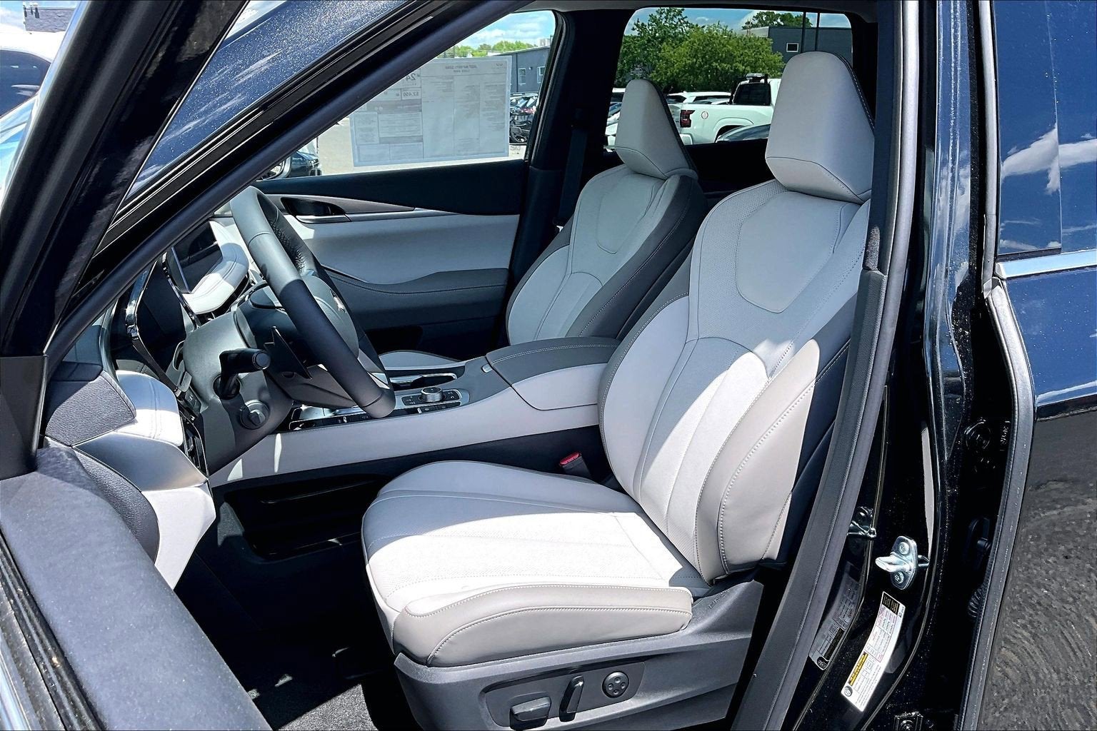 2027 INFINITI QX60 Luxe AWD