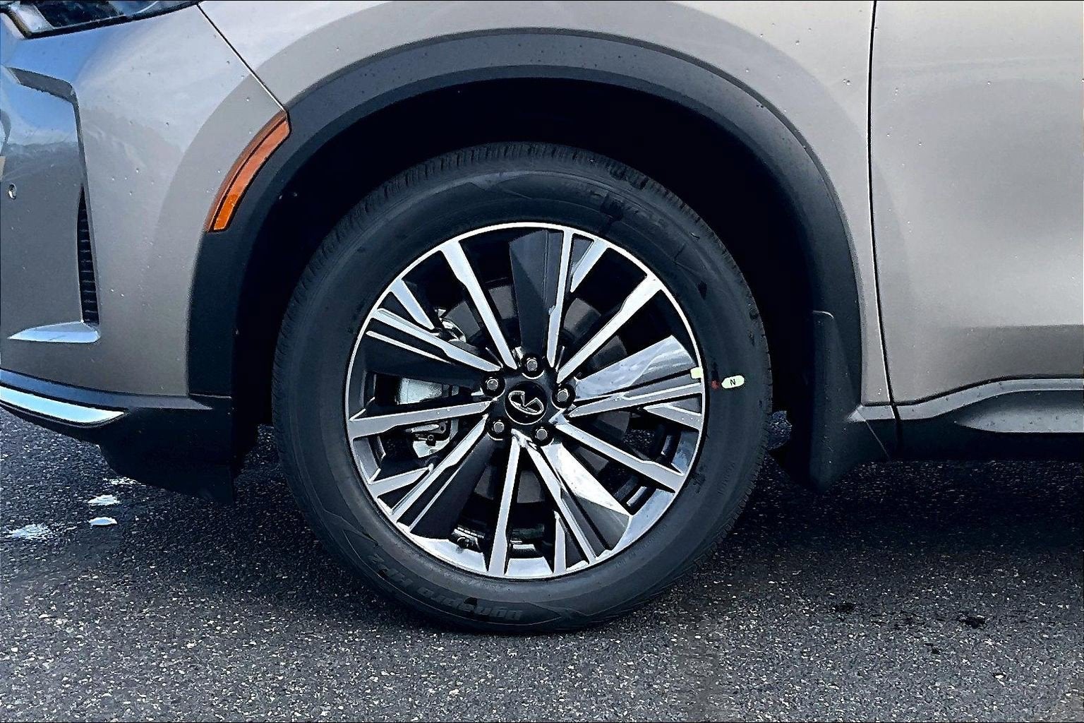 2027 INFINITI QX60 Luxe AWD