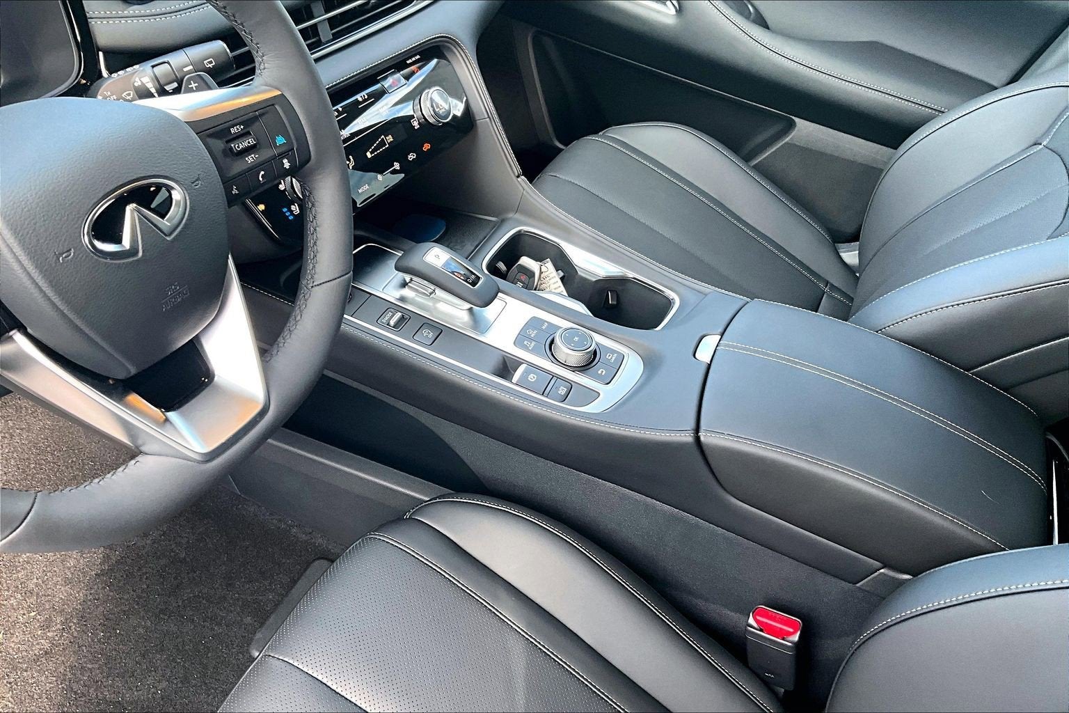 2027 INFINITI QX60 Luxe AWD
