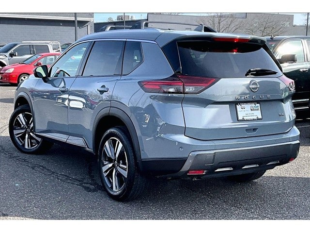 2024 Nissan Rogue SL