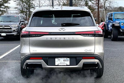 2023 INFINITI QX60 LUXE AWD