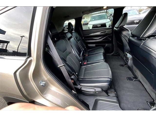 2023 INFINITI QX60 LUXE AWD