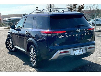 2022 Nissan Pathfinder Platinum