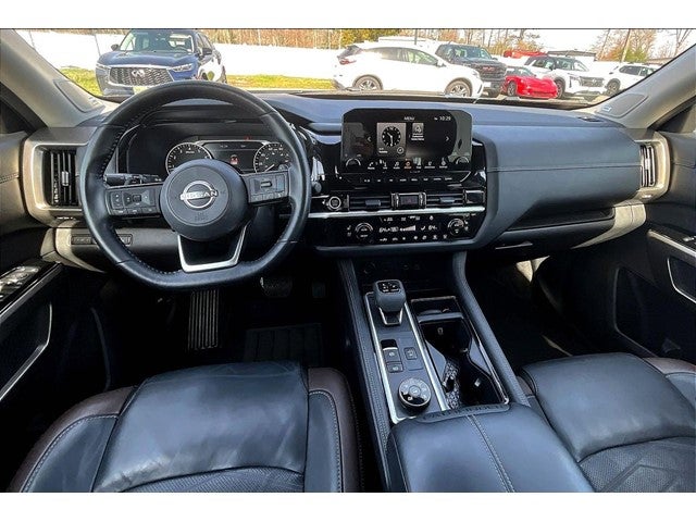 2022 Nissan Pathfinder Platinum