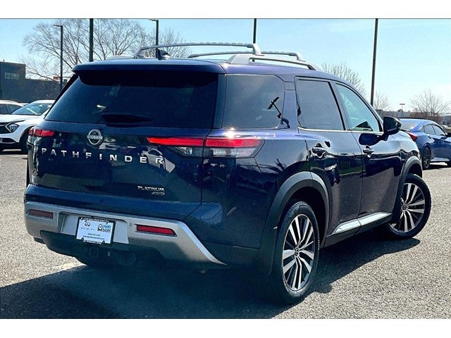 2022 Nissan Pathfinder Platinum