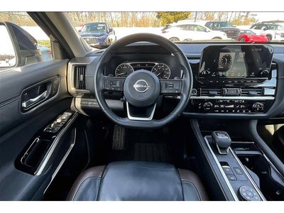 2022 Nissan Pathfinder Platinum