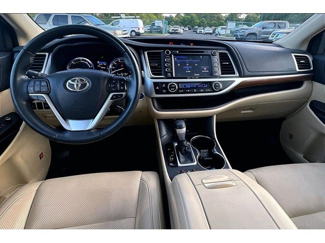 2019 Toyota Highlander Hybrid Limited Platinum