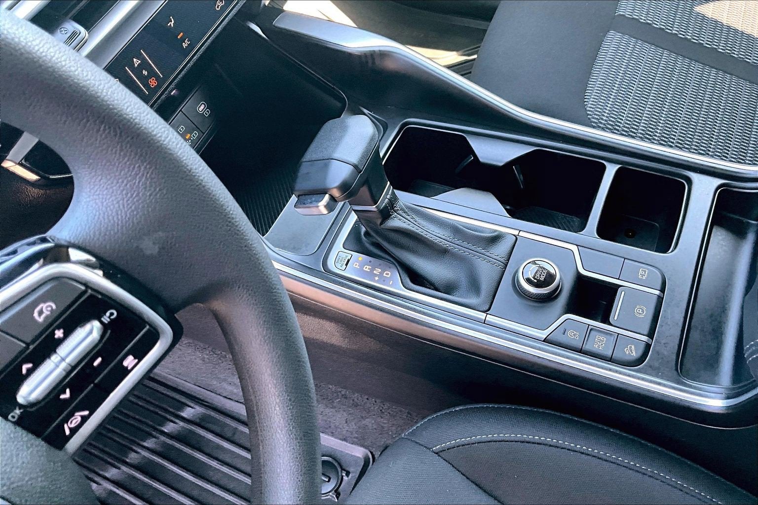2025 Kia Sorento LX