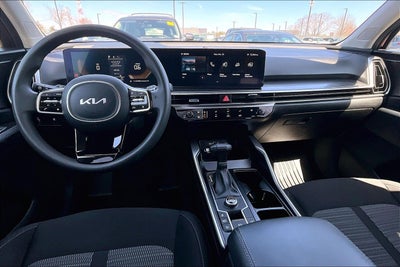2025 Kia Sorento LX