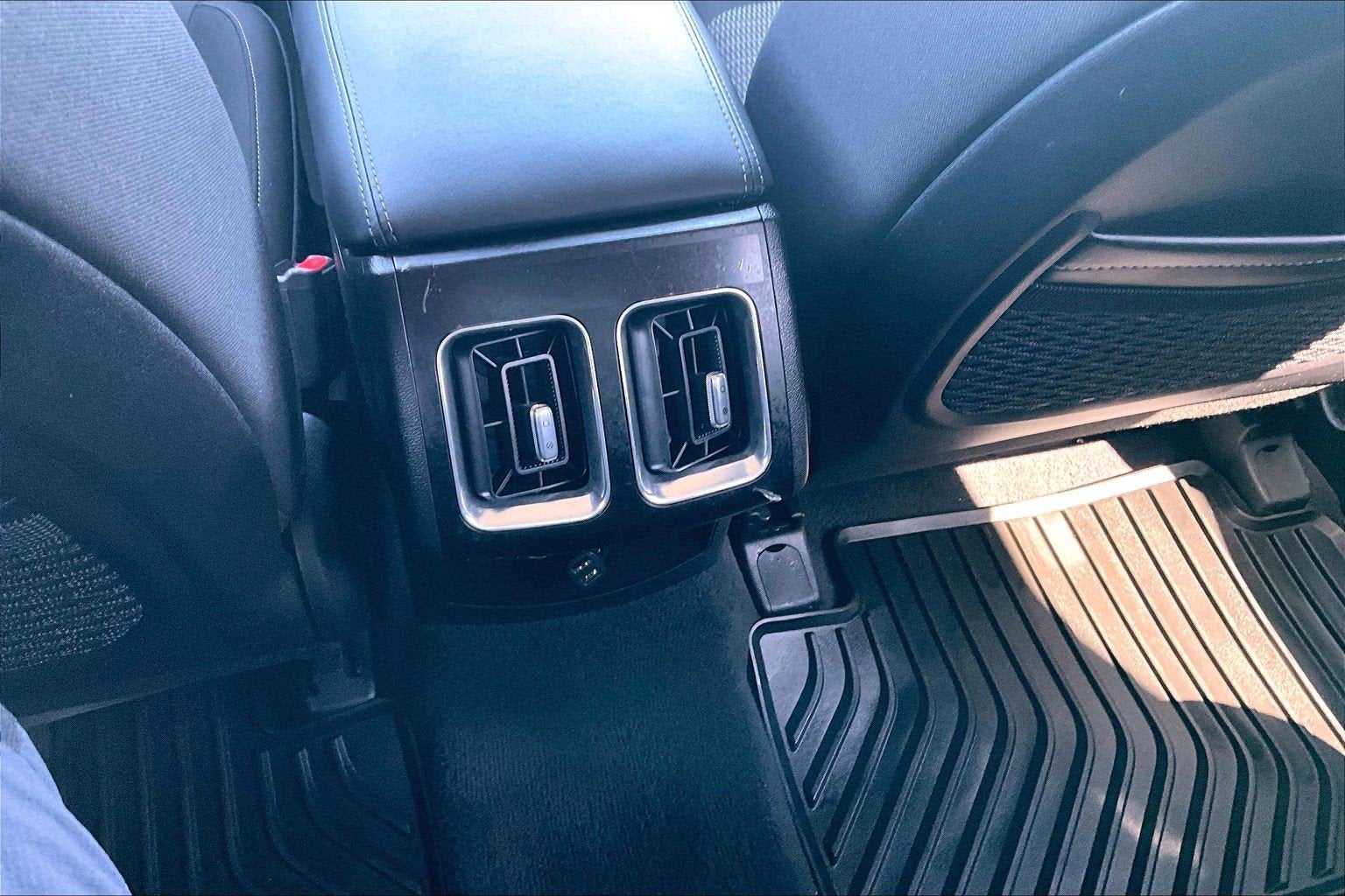 2025 Kia Sorento LX