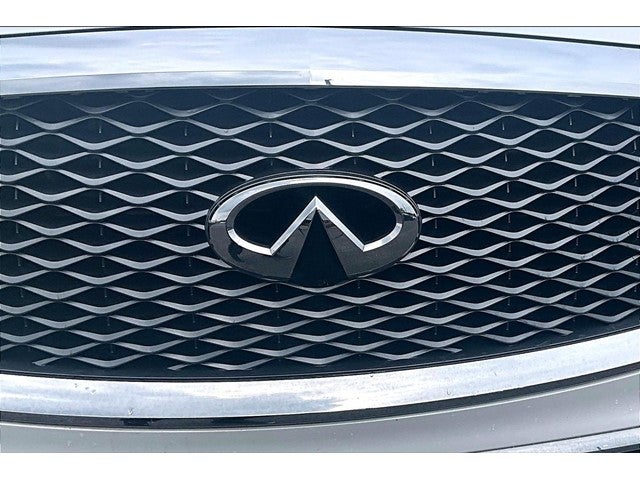 2019 INFINITI QX80 LUXE 4WD