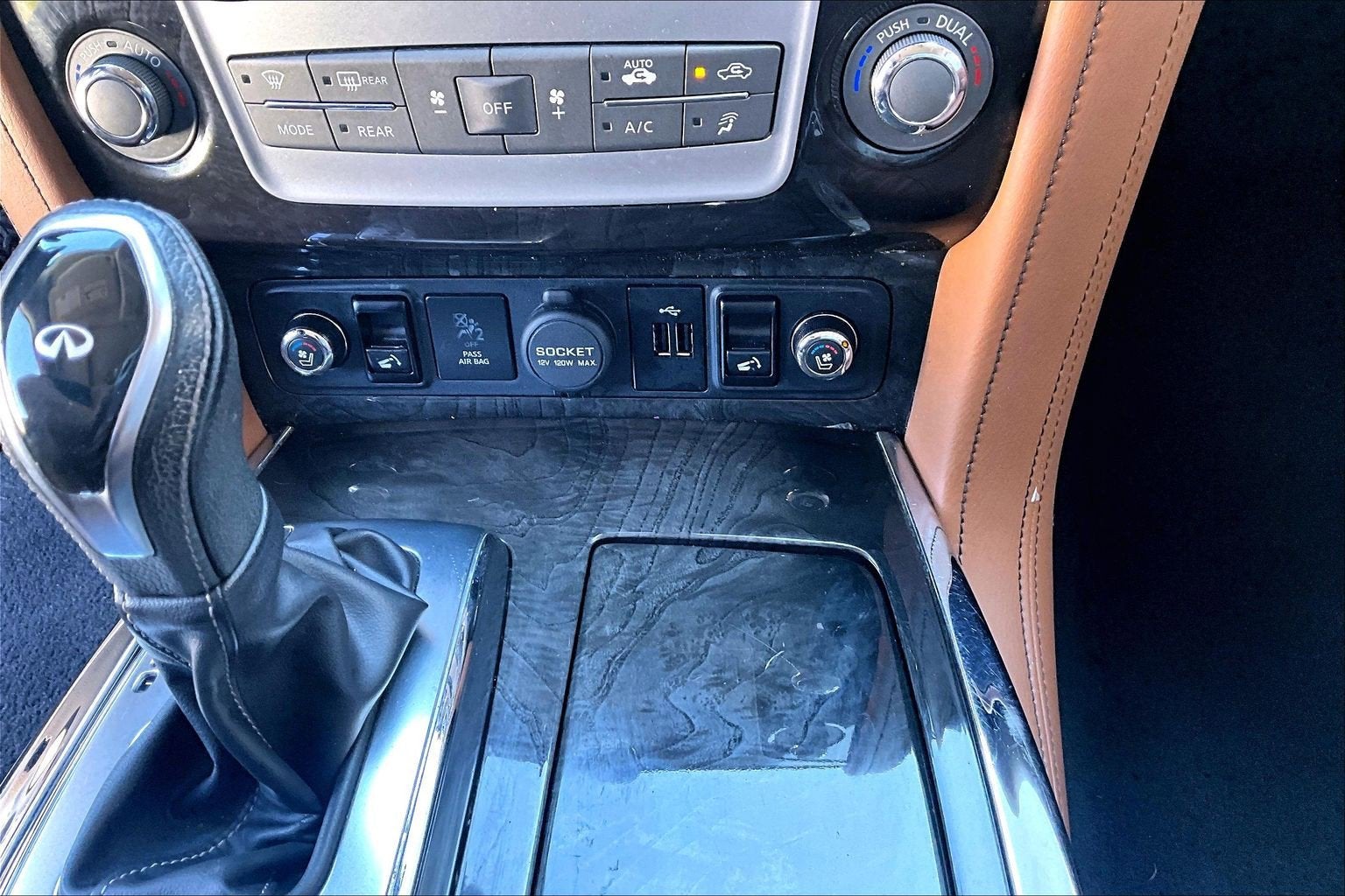 2019 INFINITI QX80 LUXE 4WD