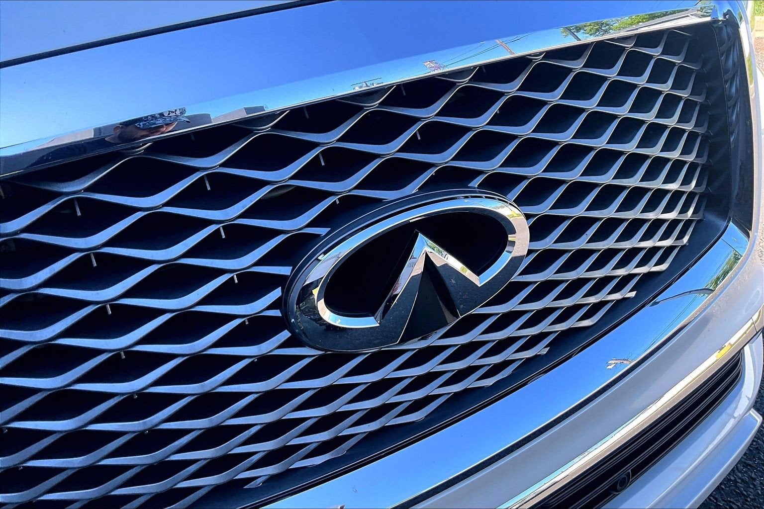 2019 INFINITI QX80 LUXE 4WD