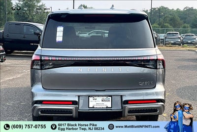 2027 INFINITI QX80 Luxe 4WD
