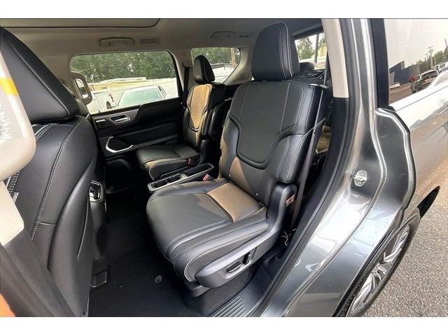 2027 INFINITI QX80 Luxe 4WD