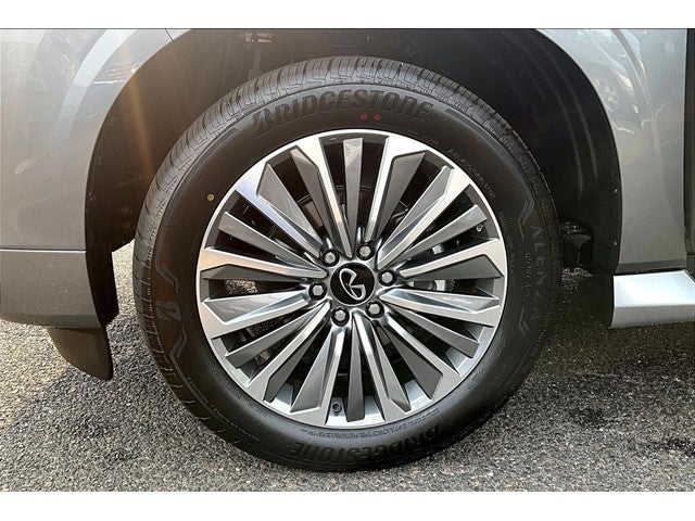 2027 INFINITI QX80 Luxe 4WD