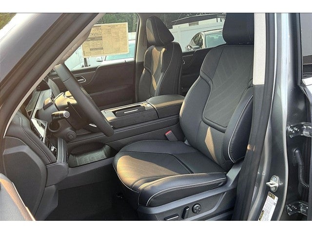 2027 INFINITI QX80 Luxe 4WD