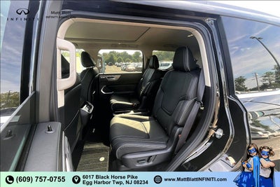 2027 INFINITI QX80 Luxe 4WD