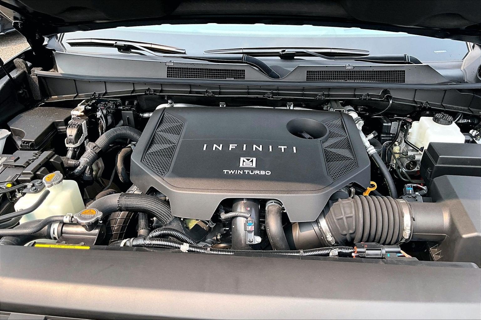 2027 INFINITI QX80 Luxe 4WD