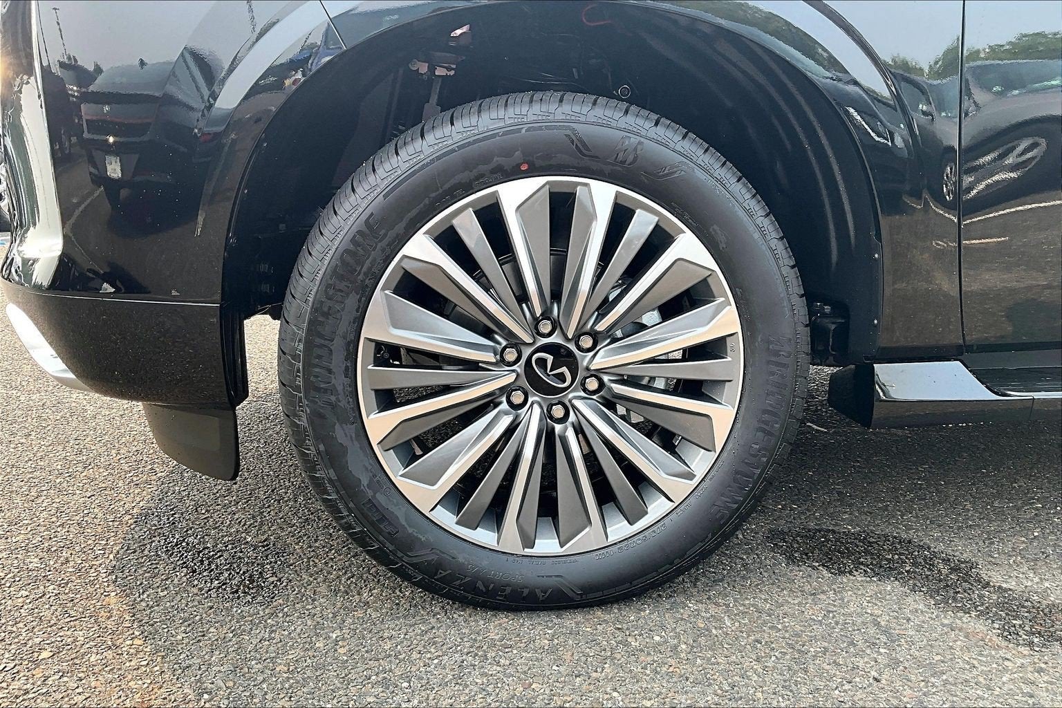 2027 INFINITI QX80 Luxe 4WD