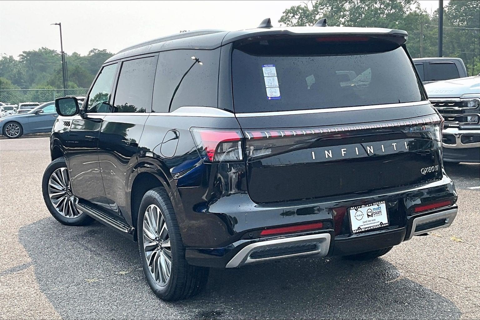 2027 INFINITI QX80 Luxe 4WD