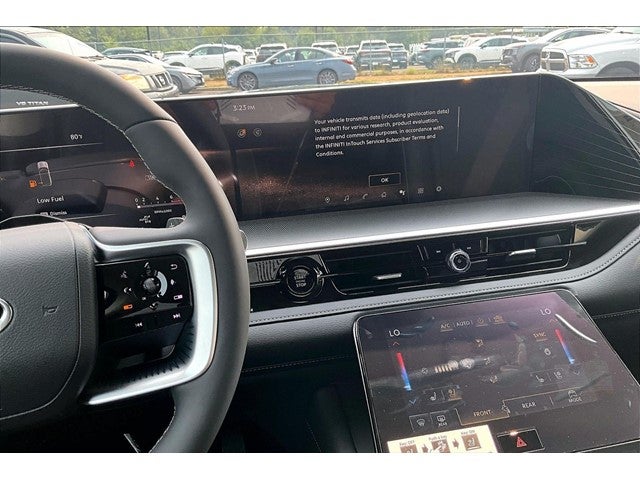 2027 INFINITI QX80 Luxe 4WD