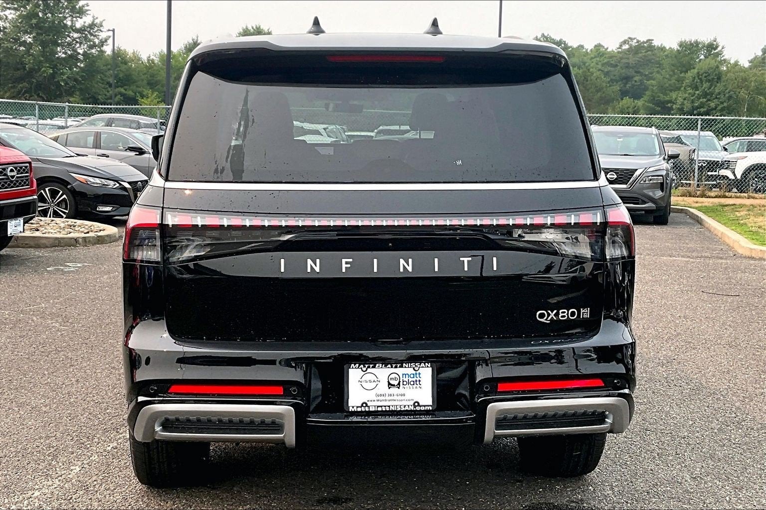 2027 INFINITI QX80 Luxe 4WD