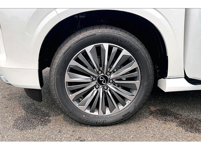 2027 INFINITI QX80 Luxe 4WD