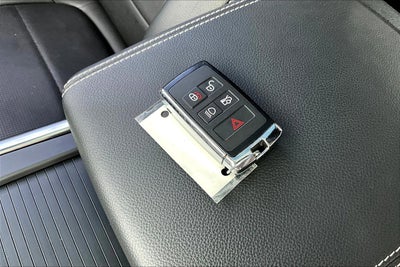 2022 Jaguar XF R-Dynamic SE