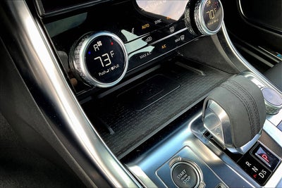 2022 Jaguar XF R-Dynamic SE