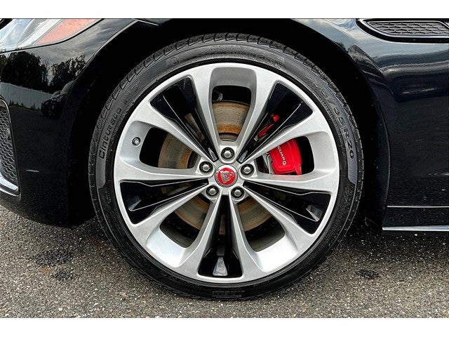 2022 Jaguar XF R-Dynamic SE